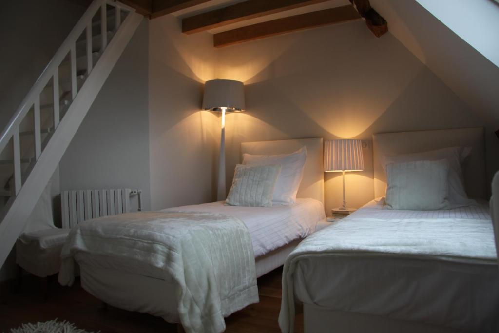 ロシュフォール・アン・イブリーヌ リベルニ Bed & Breakfast 部屋 写真
